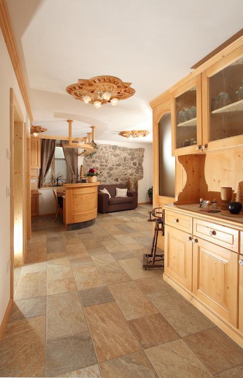 הוילה Cloz Agritur Al Canyon מראה חיצוני תמונה