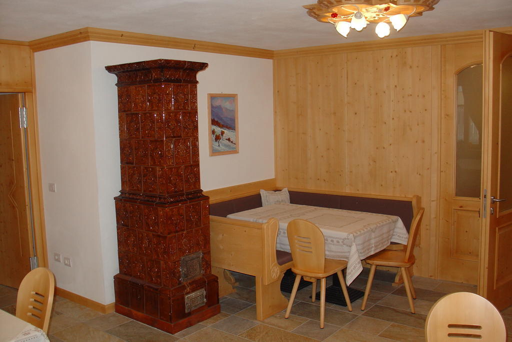 הוילה Cloz Agritur Al Canyon מראה חיצוני תמונה