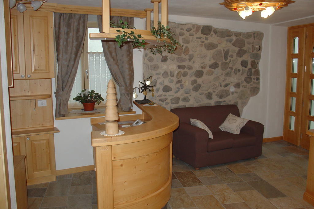 הוילה Cloz Agritur Al Canyon מראה חיצוני תמונה